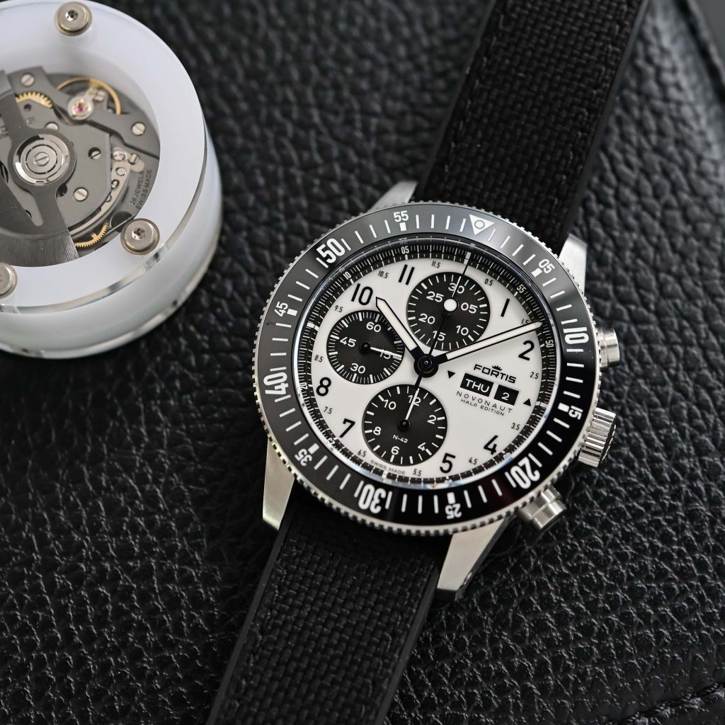Fortis Novonaut N-42 Halo Edition review - luminous dial space chronograph - 8