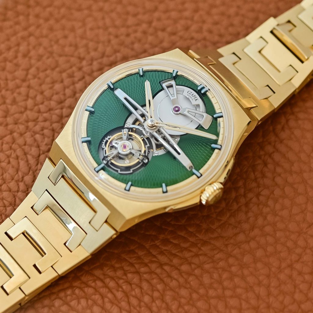 Czapek Antarctique Tourbillon Victory Green Yellow Gold - 6