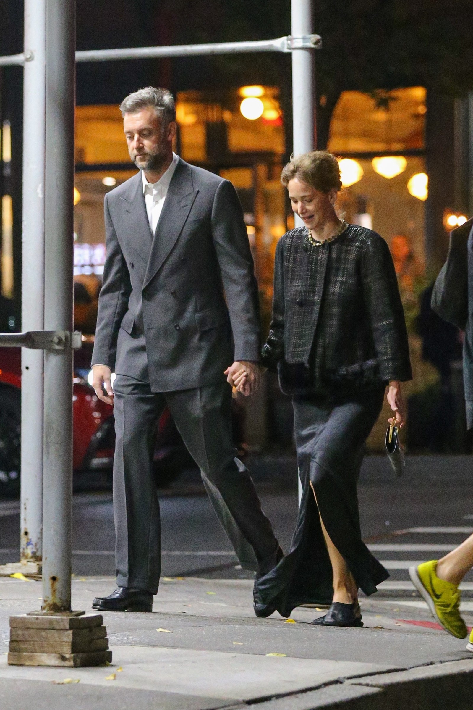 exclusive new york, ny actress jennifer lawrence and husband cooke maroney step out for dinner ahead of their wedding anniversary in nee york the couple married on october 19, 2019 pictured jennifer lawrence, cooke maroney backgrid usa 14 october 2026 usa 1 310 798 9111 usasalesbackgridcom uk 44 208 344 2007 uksalesbackgridcom uk clients pictures containing children please pixelate face prior to publication