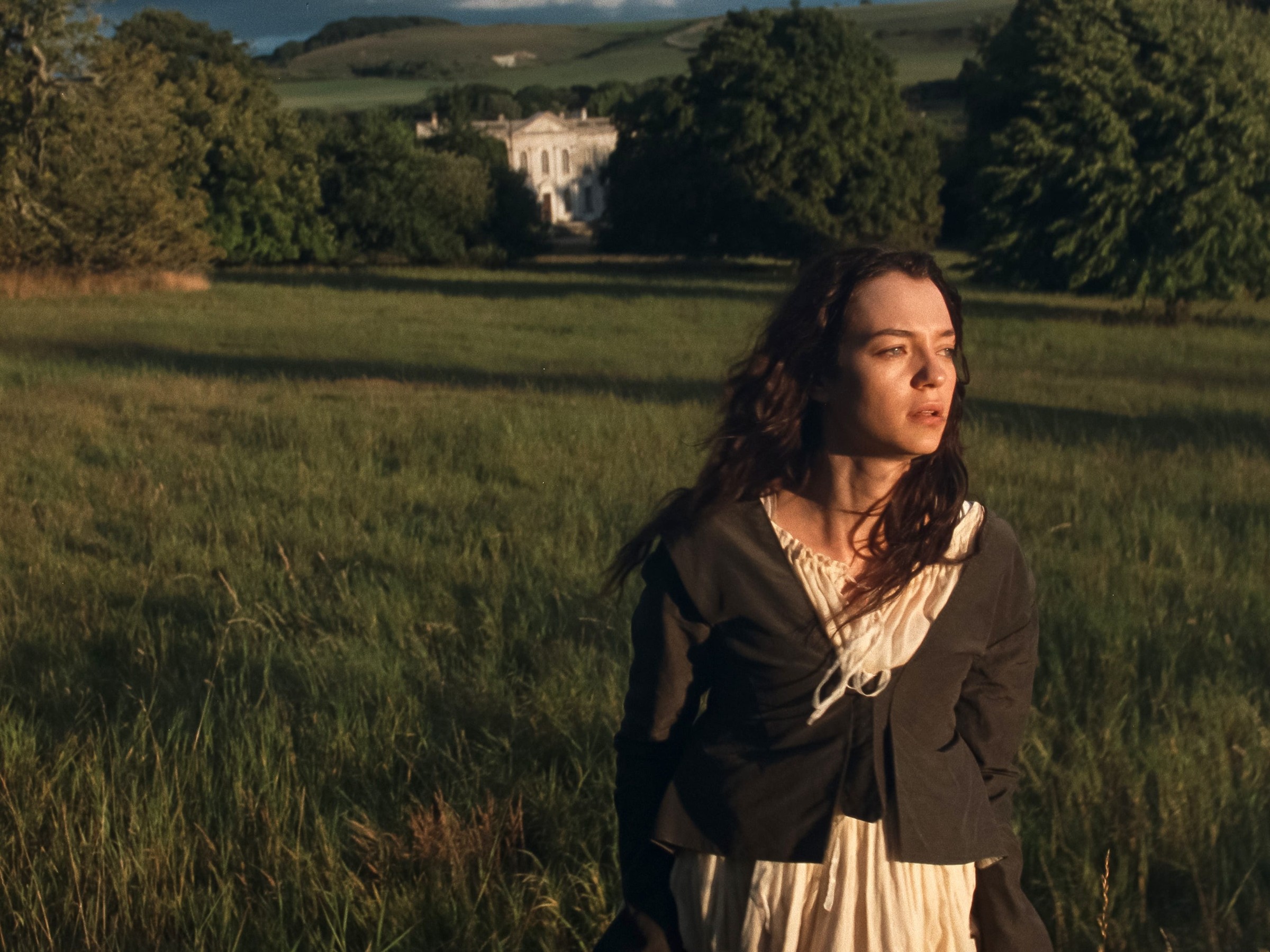 sasfp00139resmé creed miles stars as marianne dashwood in sense and sensibility, a focus features releasecredit courtesy of focus features © 2026 focus features llc