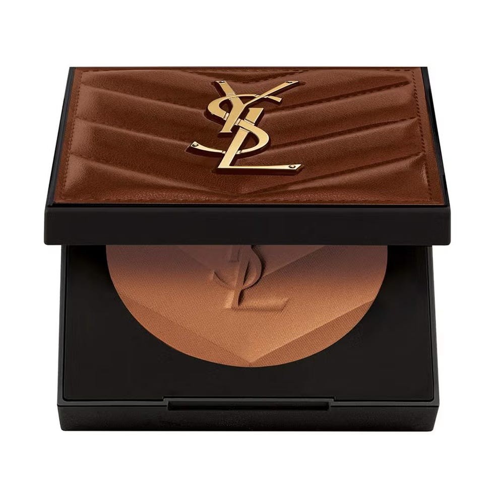 All Hours 24H Hyper Sunkissed Glow Bronzer in 4 Sandalwood