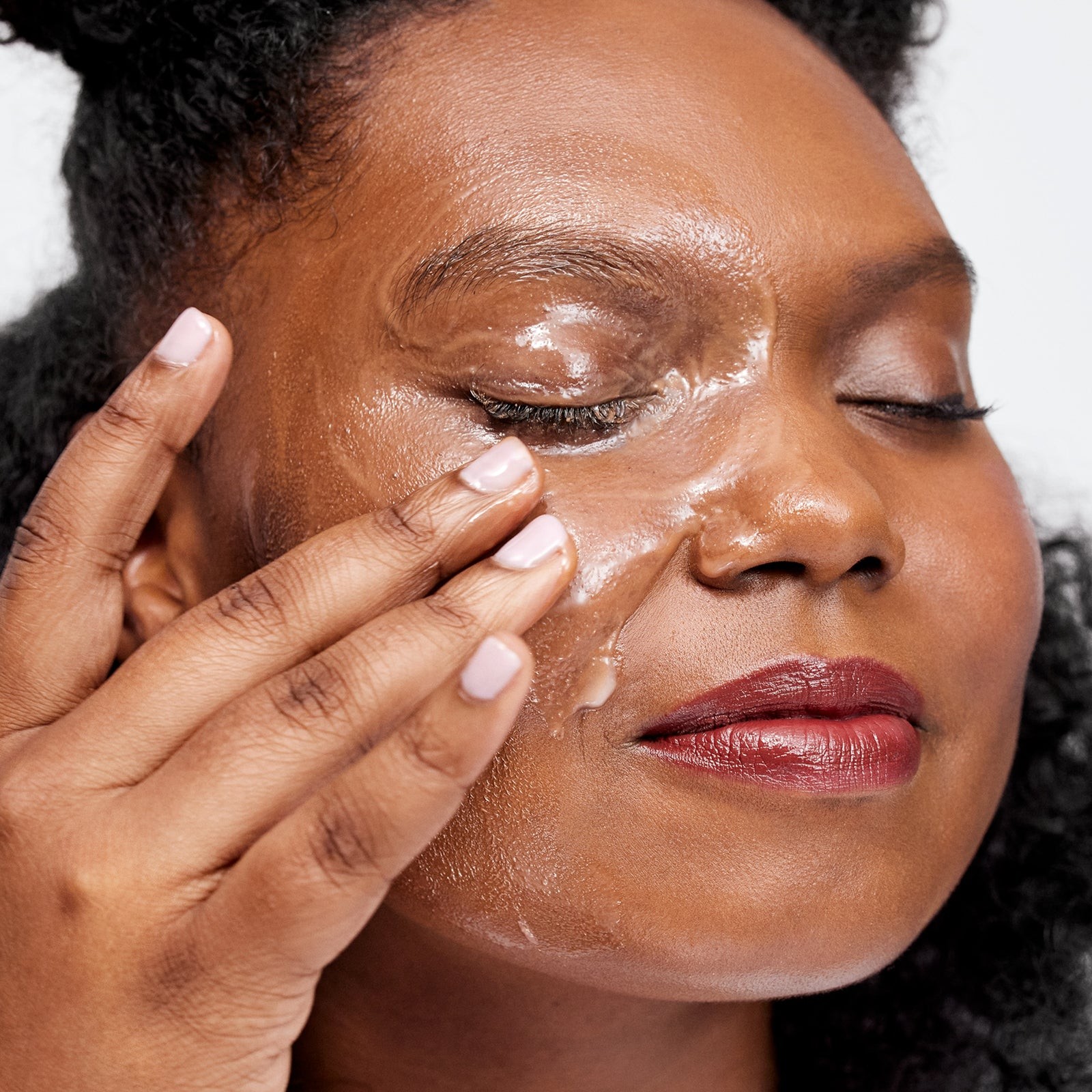 mineral oil as a makeup remover