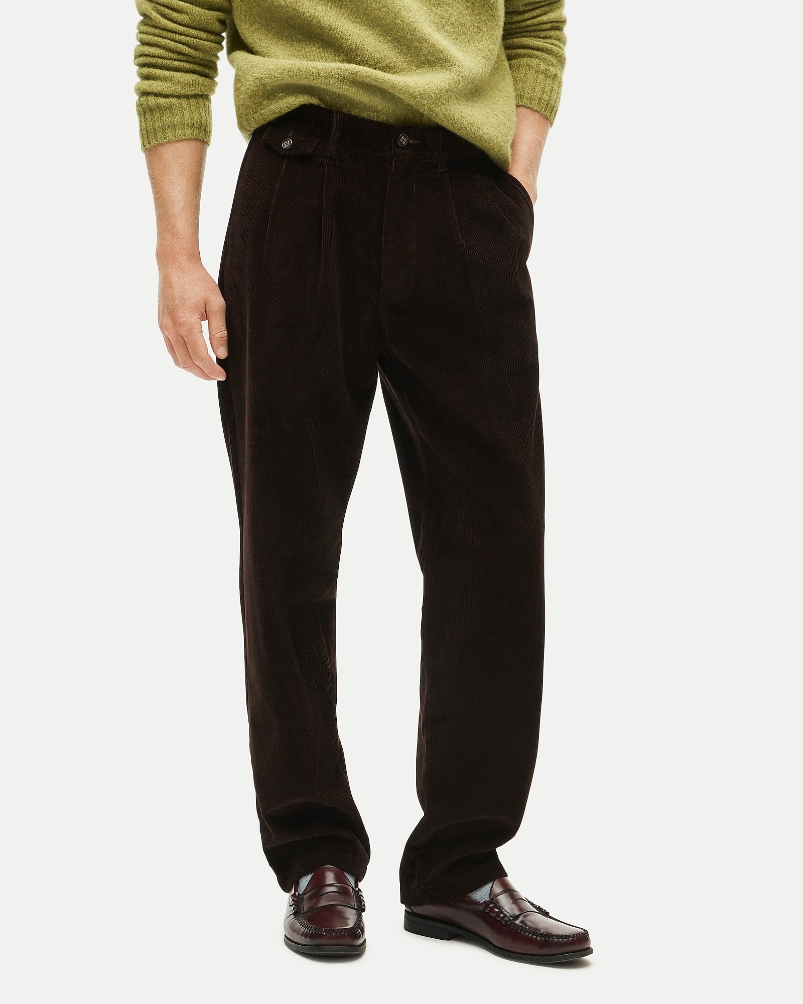 Relaxed-fit double-pleated corduroy pant - Product image 1 of 5
