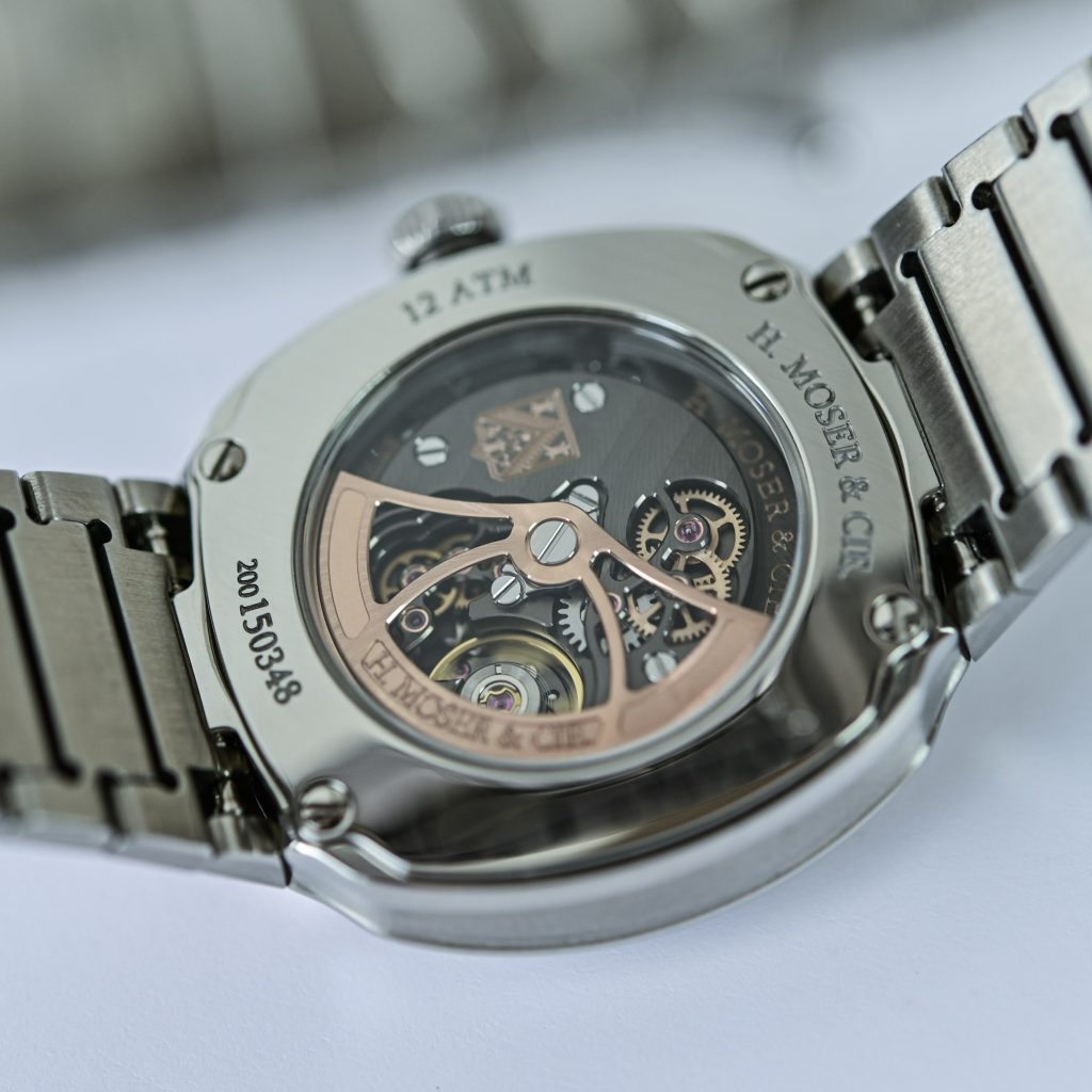 H Moser Cie Streamliner Two Hands 34mm 28mm - review - 1