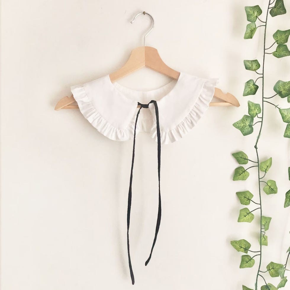 White Cotton Removable Collar with Black Ties