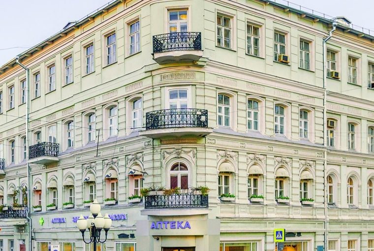 На портале «Узнай Москву» появился аудиогид по экспозиции Мемориальной квартиры Андрея Белого