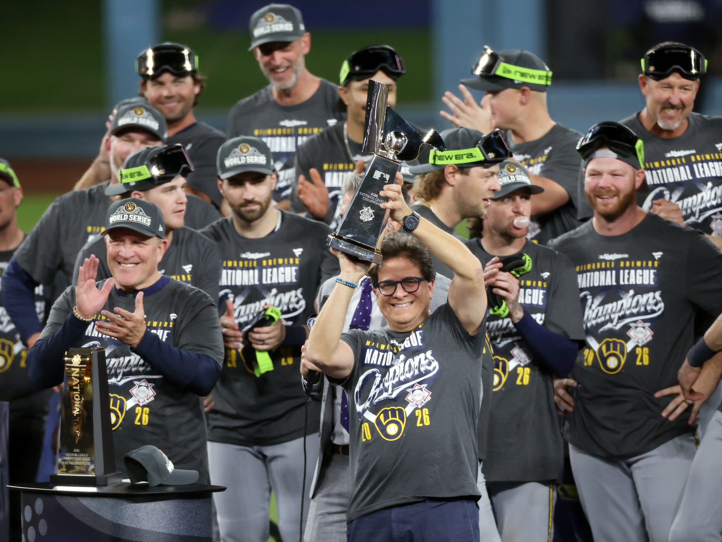 National League Championship Series: Milwaukee Brewers v Los Angeles Dodgers - Game Four