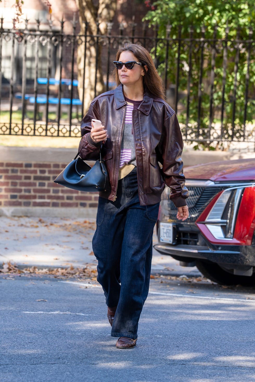new york, new york october 27 katie holmes is seen wearing banana republic on october 27, 2026 in new york city photo by michael simonwireimage